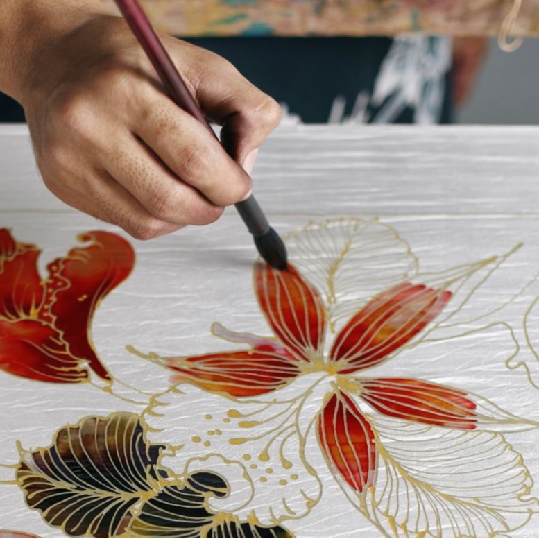 Роспись по шелку: мастер класс для начинающих и художественная техника