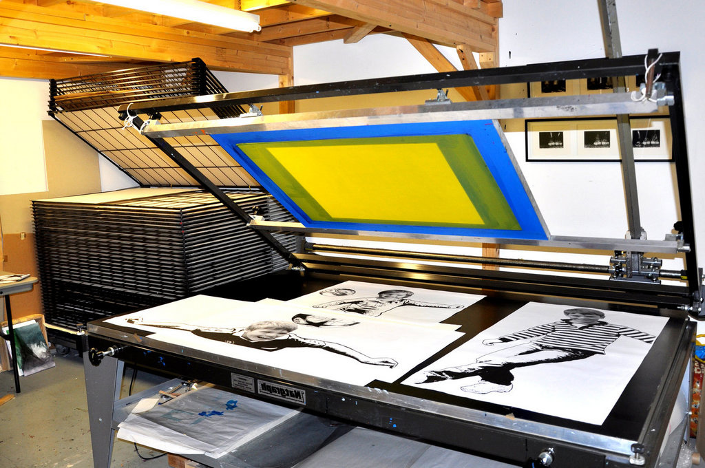 Роспись по шелку: что для этого нужно?