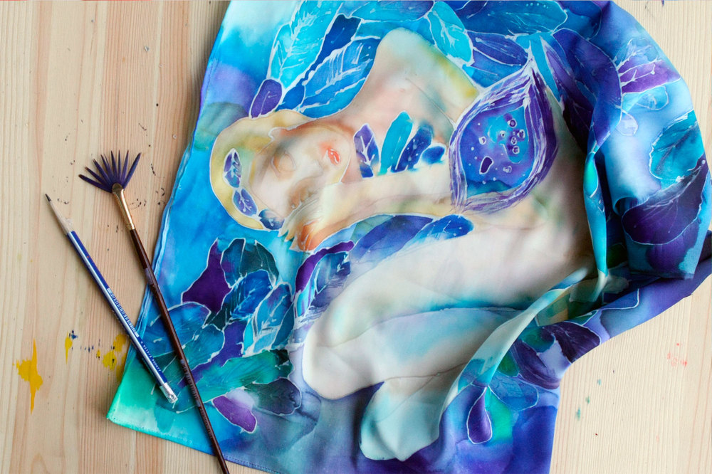 Техники росписи по ткани: горячий, холодный и узелковый батик